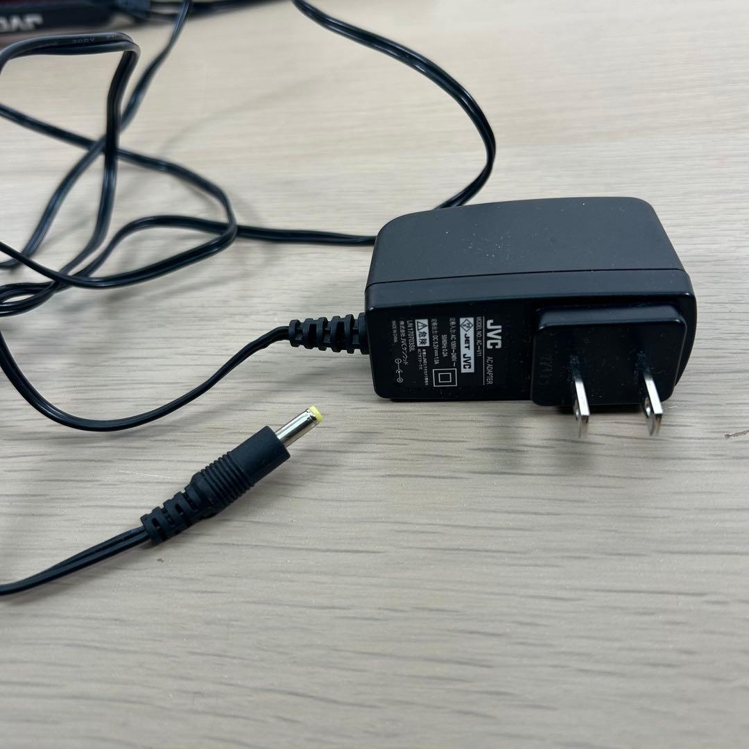 【ジャンク】JVC Everio GZ-E780-R ビデオカメラ B371