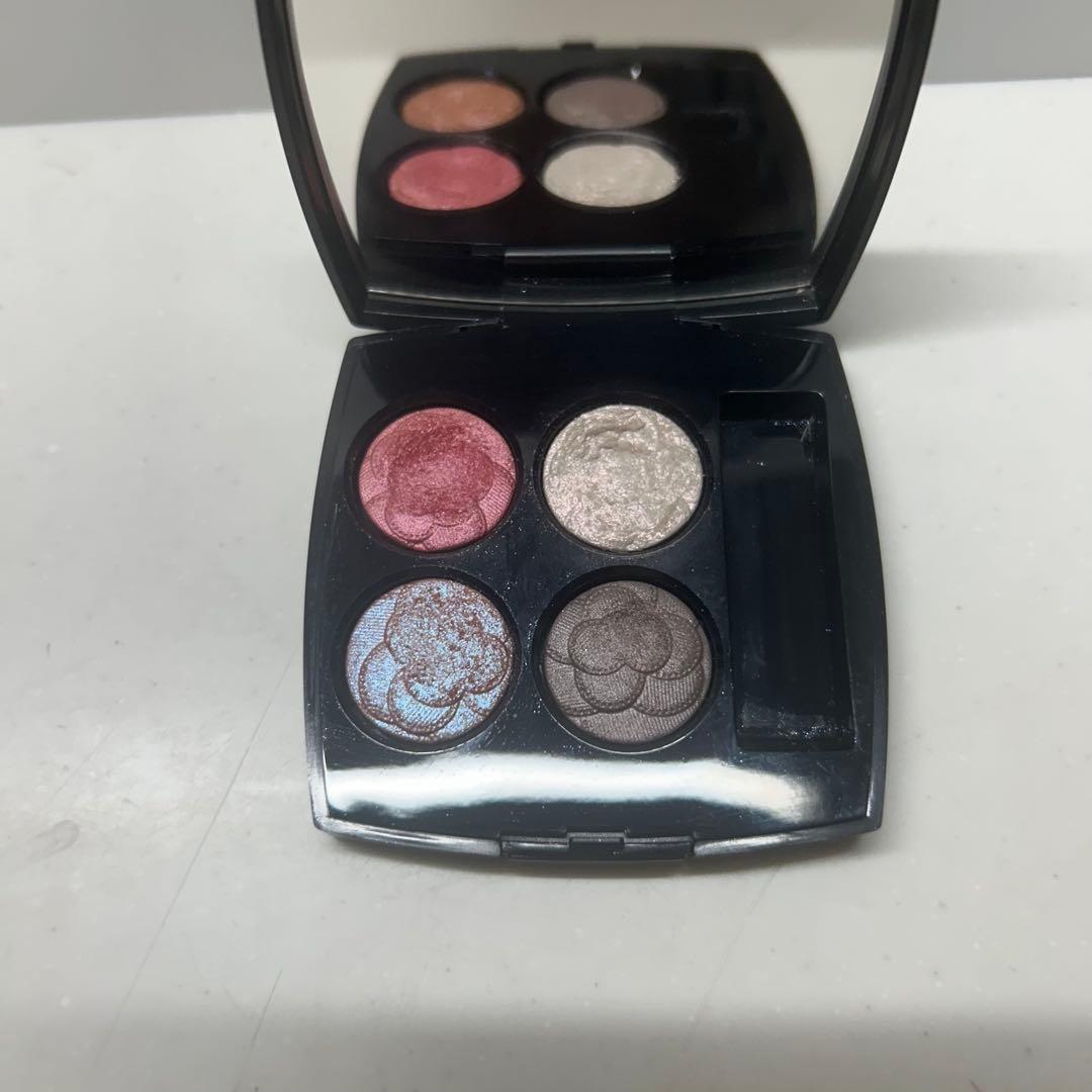 CHANEL レキャトル　オンブル　ユートピア　387 アイシャドウパレット