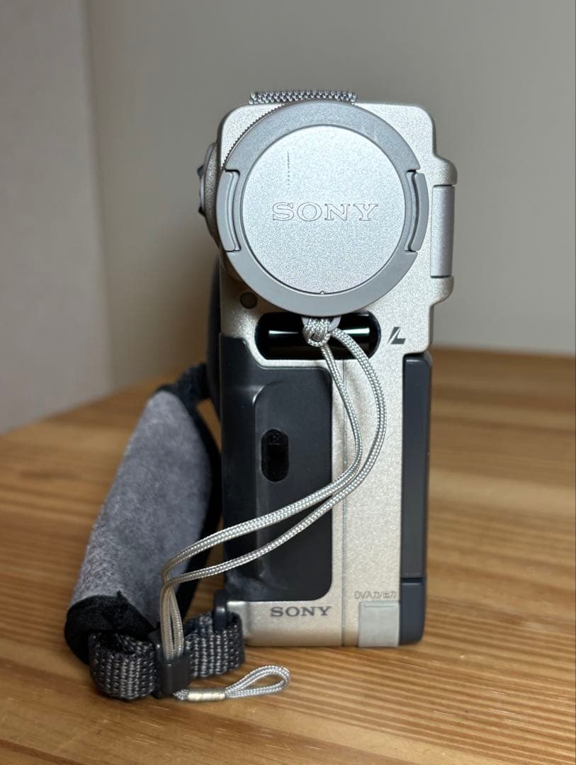 Sony MiniDV ビデオカメラ DCR-PC10 ファインダー以外完動品