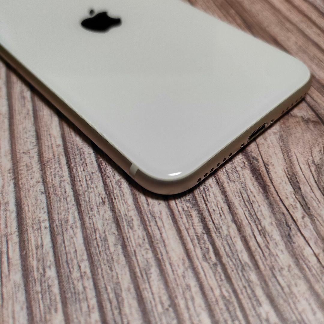 apple iPhone SE 第3世代 64GB おまけ大量 バッテリー92%