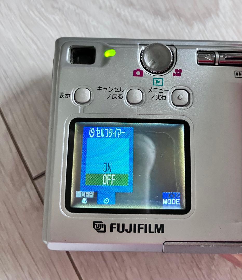 匿名配送♪動作確認済 オールドコンデジFUJIFILM finepix4500