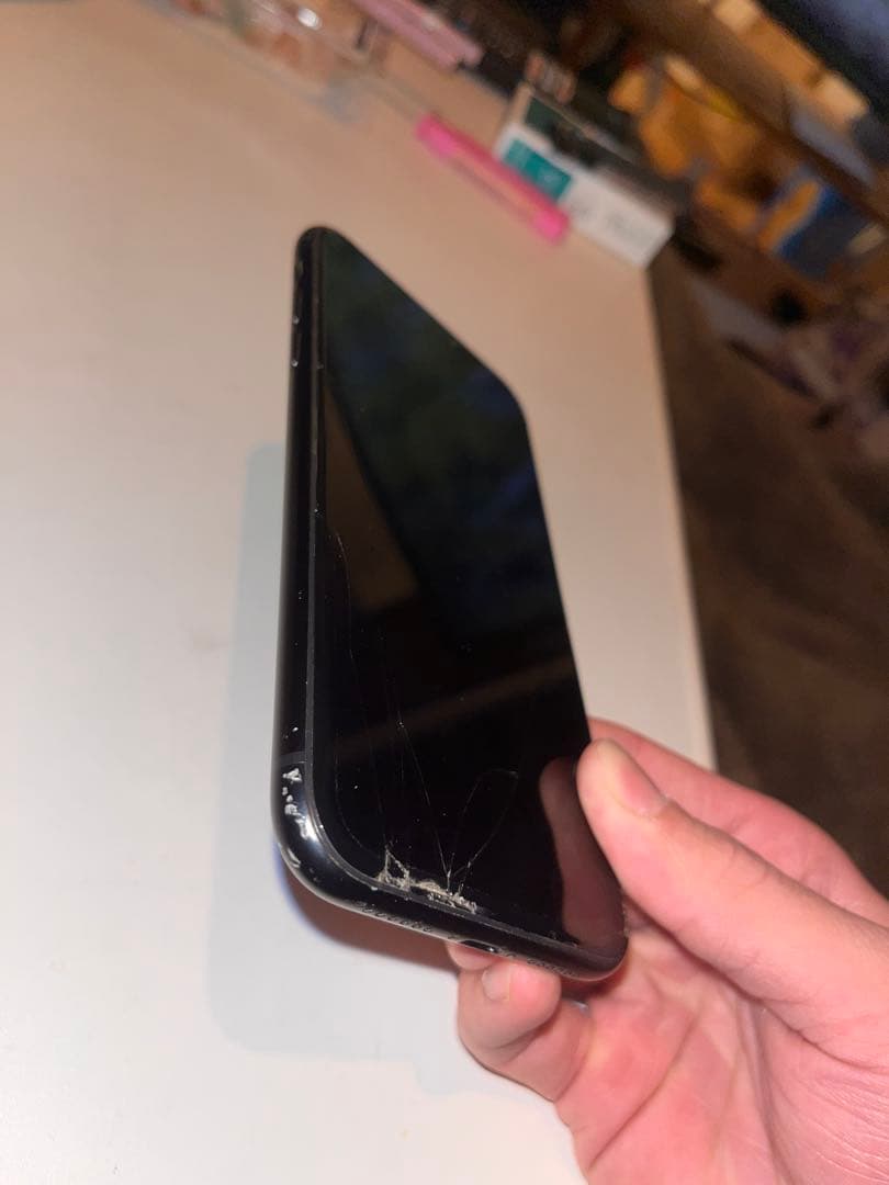 Apple iPhone X 128GB 画面ひびあり