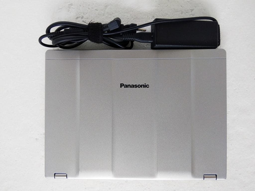 軽量コンパクト Panasonic CF-SZ6
