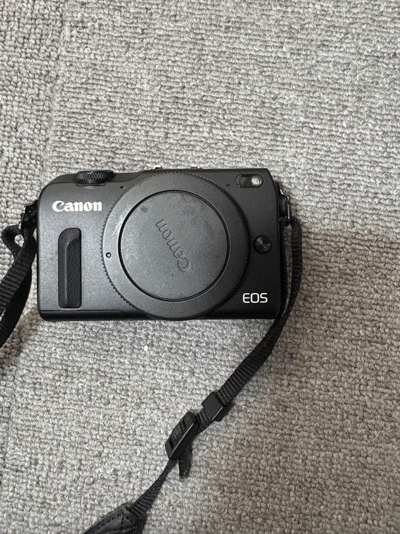 Canon EOS M2 ダブルレンズキット　※22mmレンズジャンク