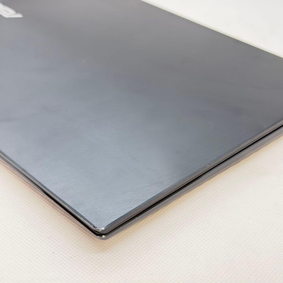 【高スペック】ASUS ZenBook 13 i7/16GB/512GB