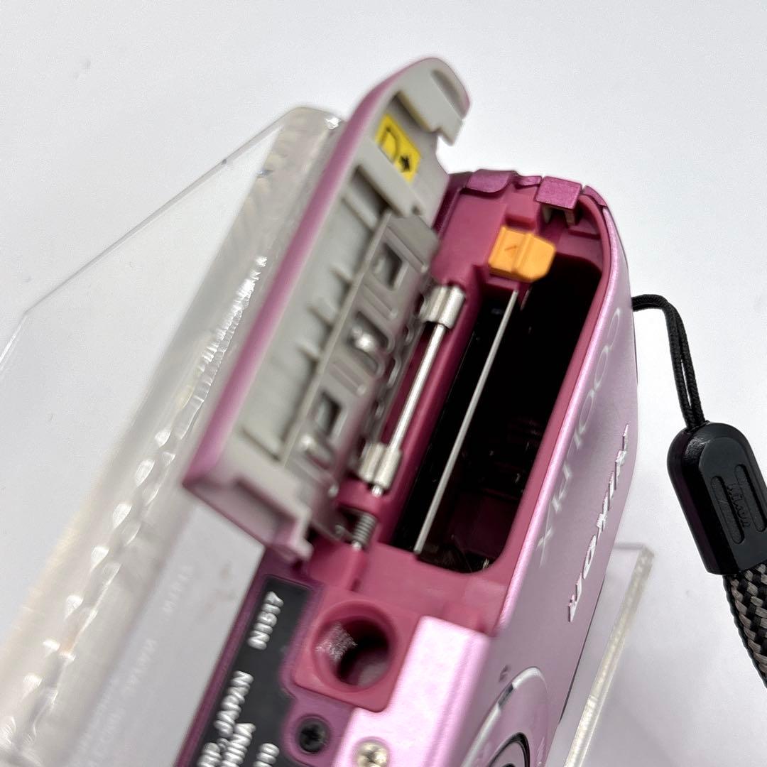 Nikon COOLPIX A300 ピンク　デジカメ　コンデジ　カメラ　ニコン