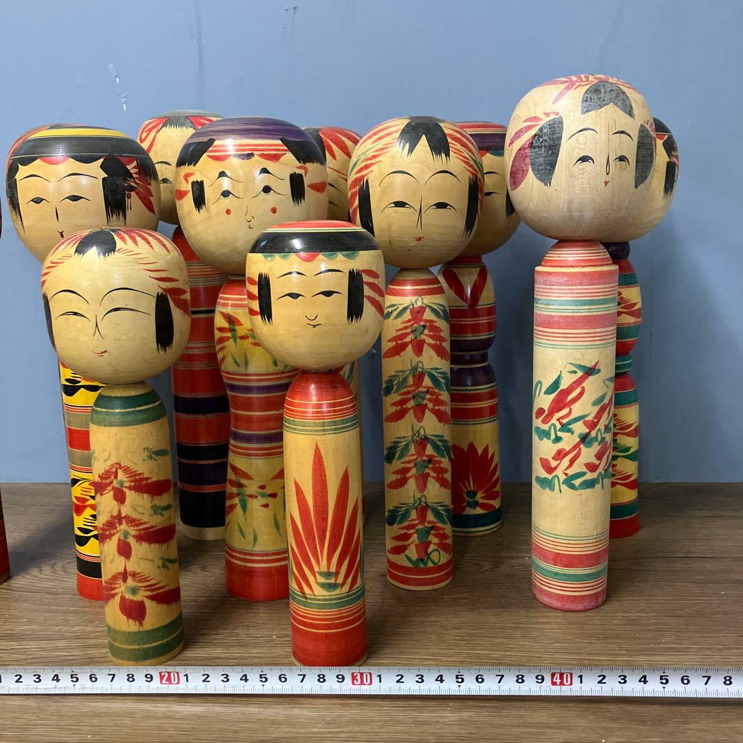 D-2 伝統こけし 12本セット 鳴子 遠刈田など 作家物 サイン有 まとめ売り