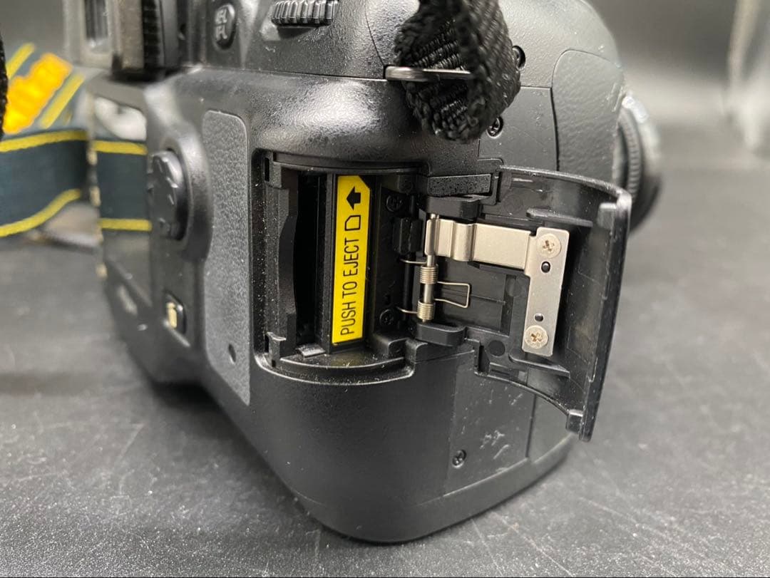 ★【動作未確認】Nikon D50 一眼レフデジタルカメラ