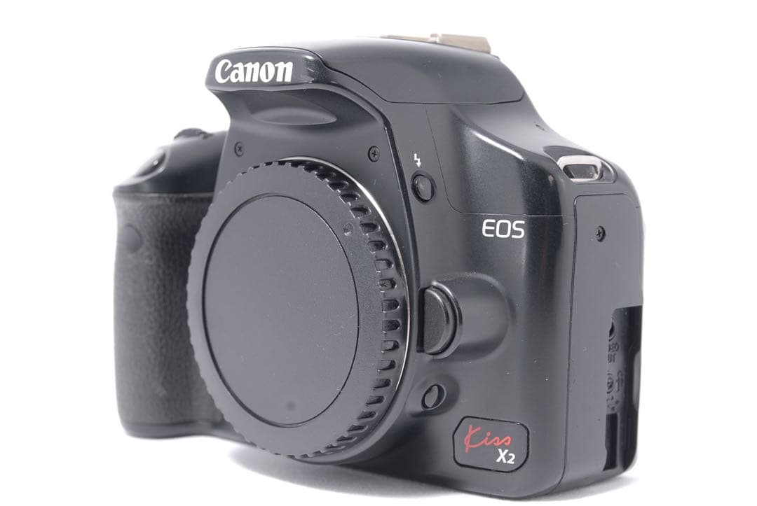 一眼レフデビューに✨Canon Kiss X2❤️エモい写真が撮れる！オマケ多数
