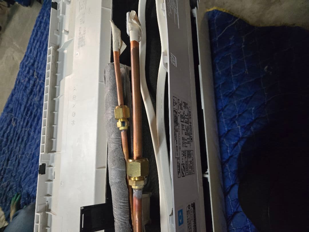 日立エアコン　ステンレス白くま 4.0kw　リビング14畳　単相200V　良品
