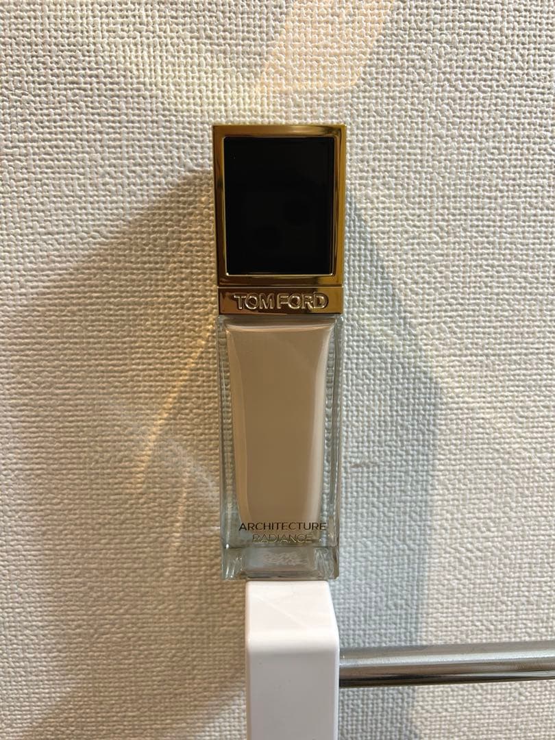 TOM FORD アーキテクチャーラディアンスハイドレーティングファンデーション