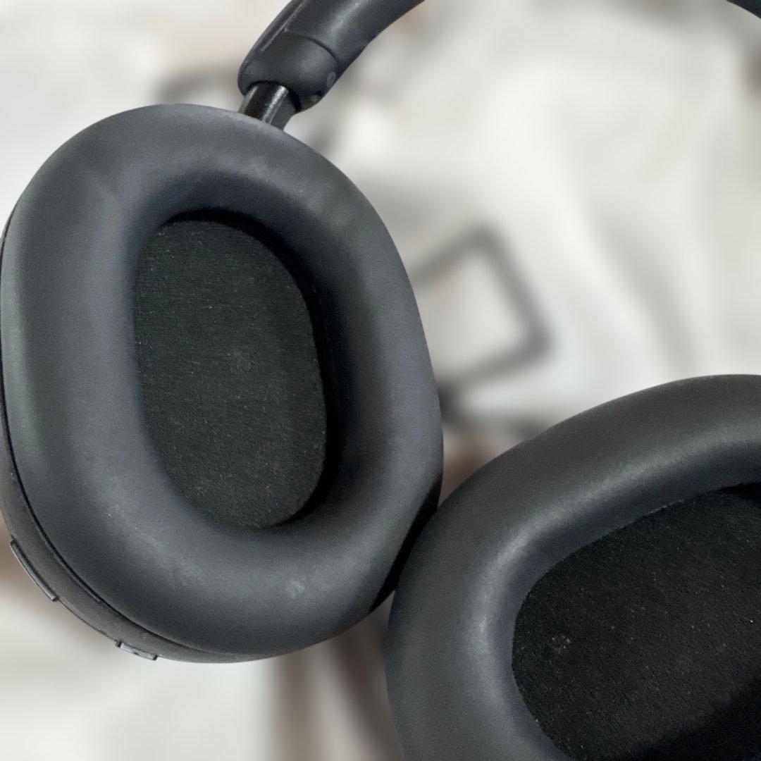 SONY wh-1000xm5 ブラック　ワイヤレスヘッドホンbluetooth