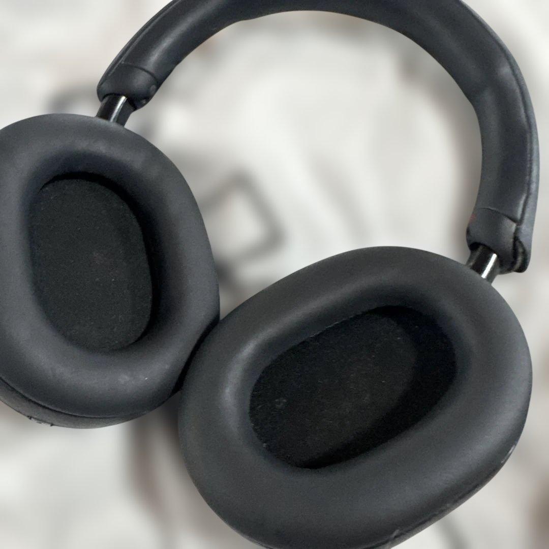 SONY wh-1000xm5 ブラック　ワイヤレスヘッドホンbluetooth