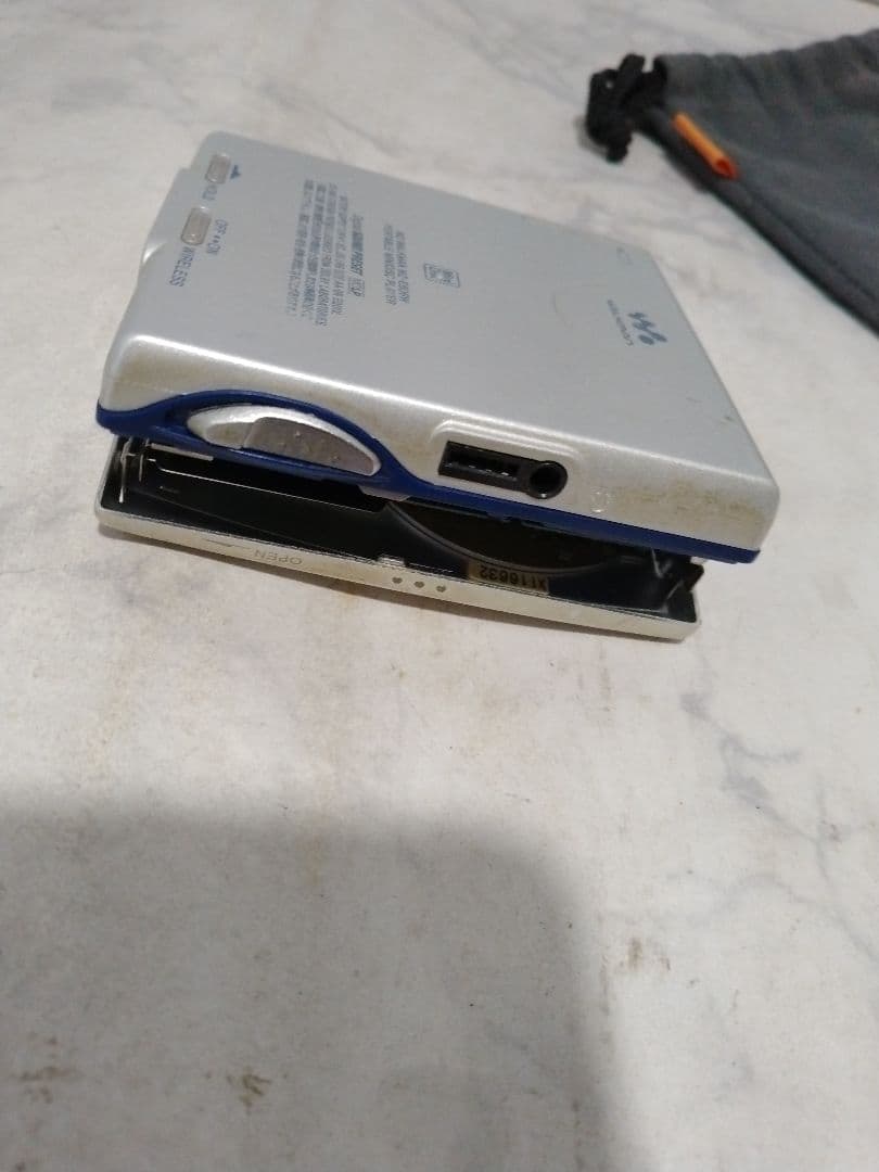 SONY ソニー ポータブルMDプレーヤー MZ-E606W