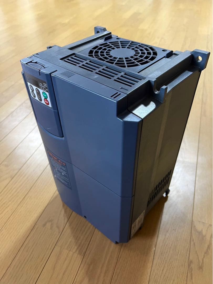 FUJI 富士電機 インバーター FRN30F1S-2J