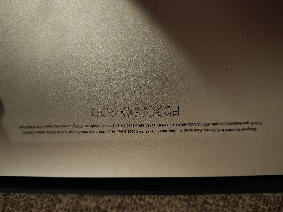 MacBook Air 13インチ A1466 解体業者引取 美品　動作未確認