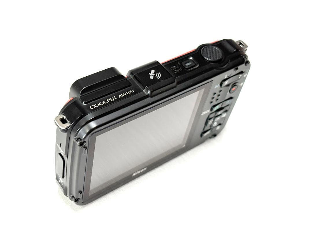 【ほぼ新品】 ニコン Nikon COOLPIX AW100　防水　耐衝撃