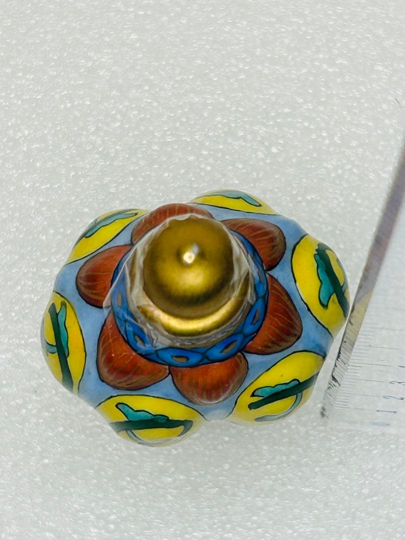 中国 景德鎮 陶磁 手絵 鼻煙壺 「花」