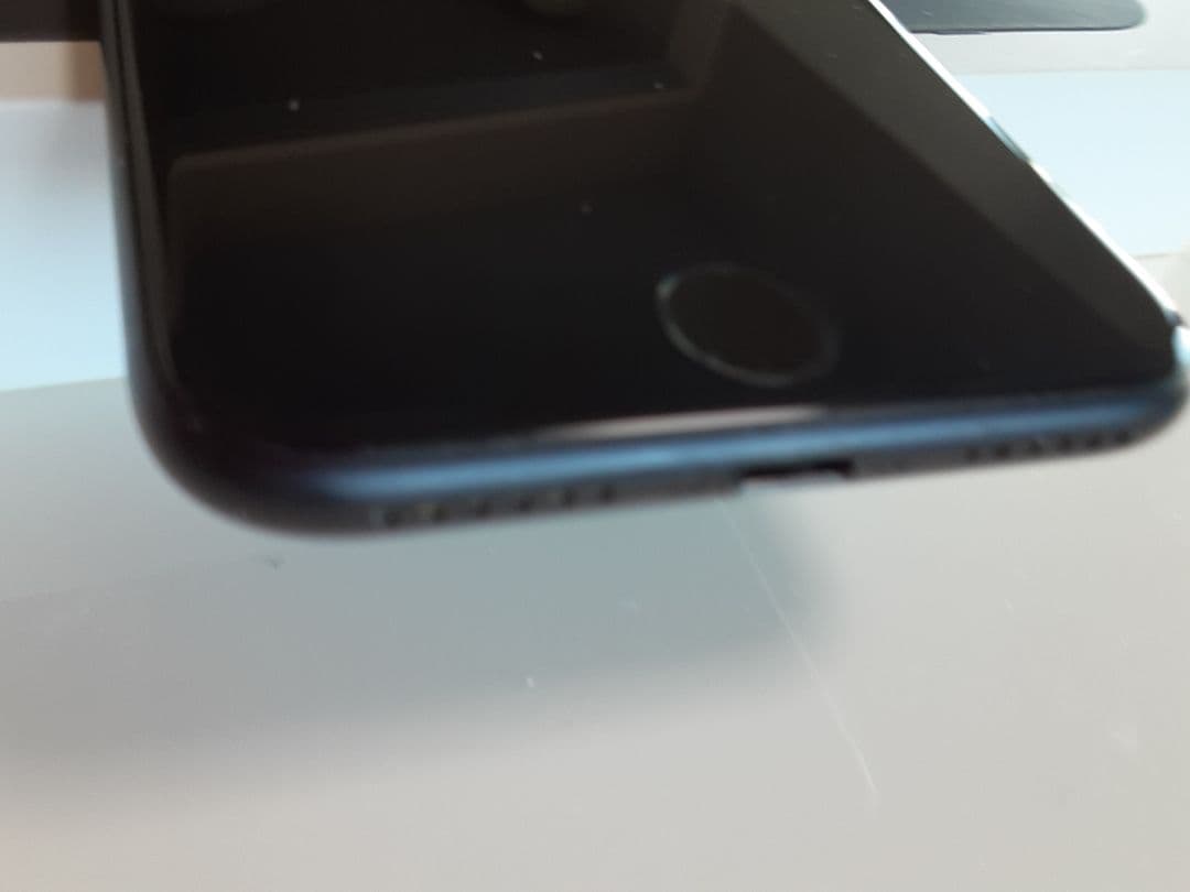 iPhone7 ブラック 未使用に近い