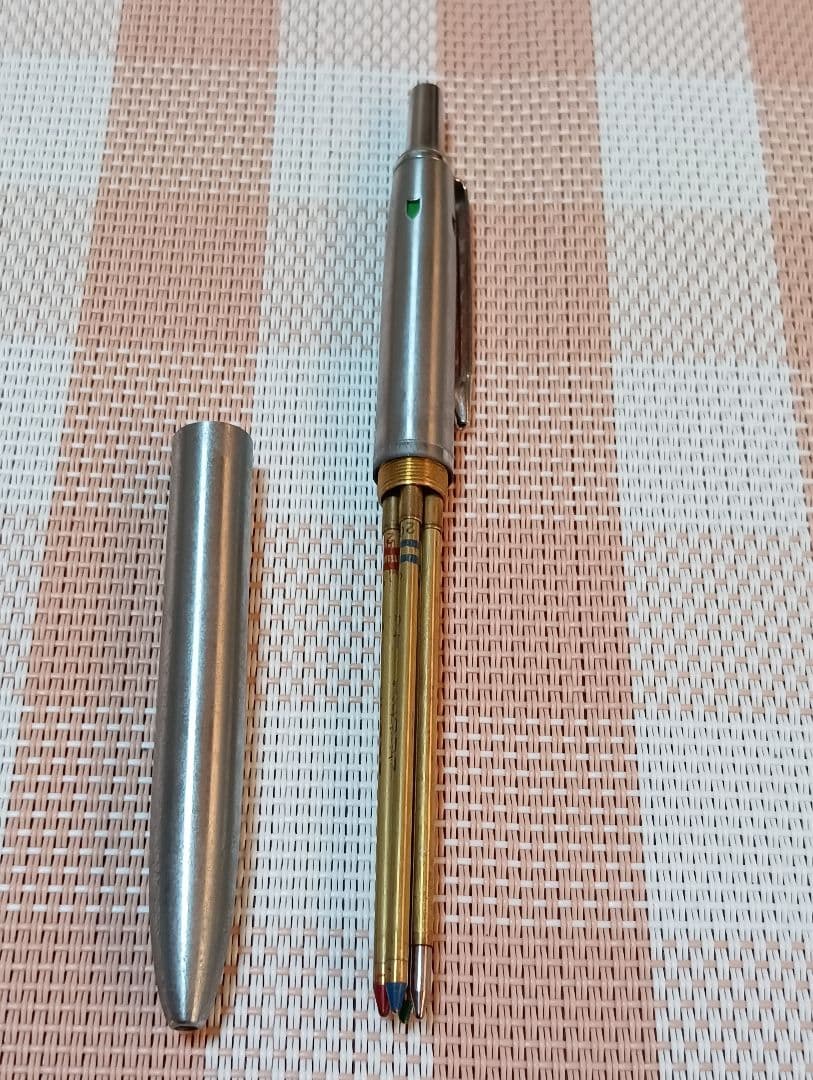 【希少品】　ZEBRA　ゼブラ　振り子式4色ボールペン