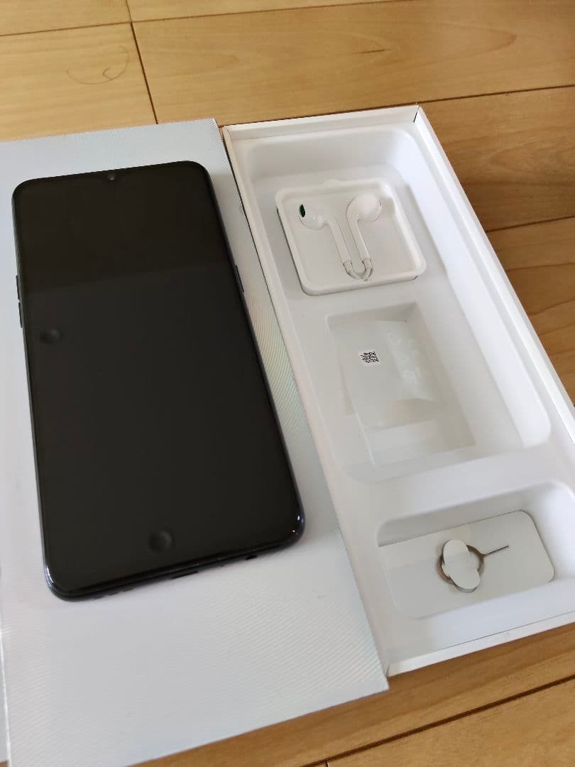 美品 OPPO Reno A SIMフリー シムフリー オッポ ブラック 黒