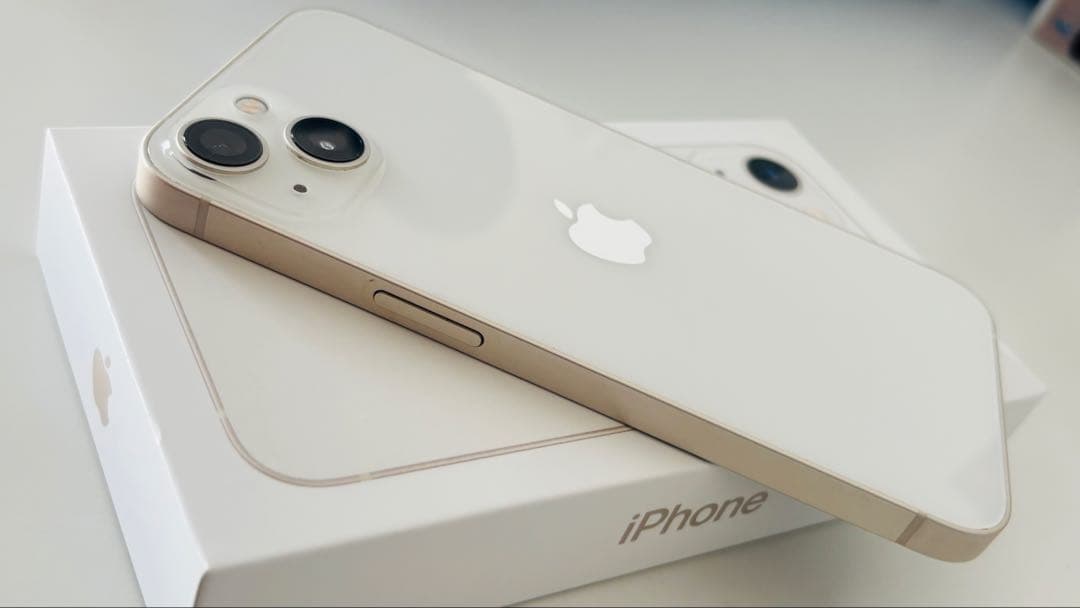 MarigaApple iPhone 13 ホワイト 本体　128GB