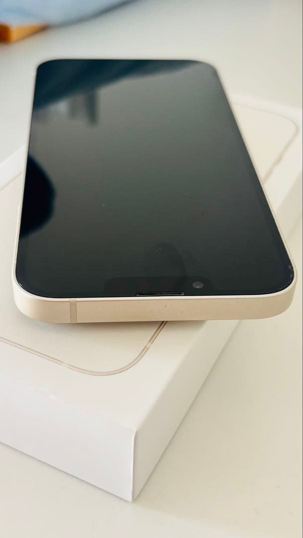 MarigaApple iPhone 13 ホワイト 本体　128GB