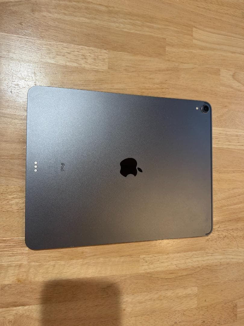 iPad Pro 3 12.9 スペースグレー + Smart Keyboard