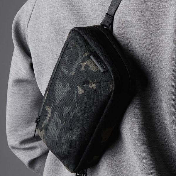 【美品】ALPAKA（アルパカ）ELEMENTS TECHCASE ポーチ