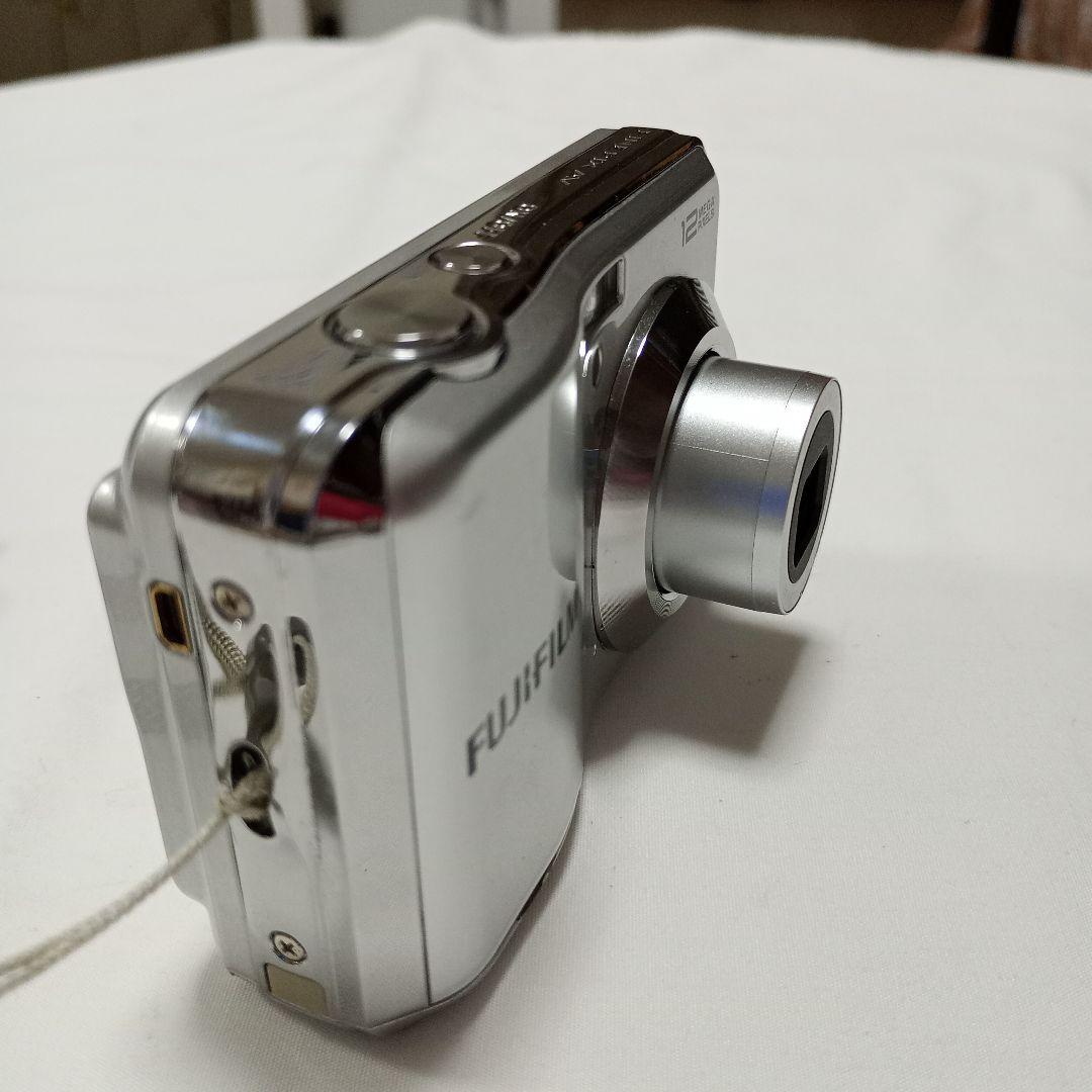 動作確認済 FUJIFILM FinePix AV110 デジタルカメラ　シルバ