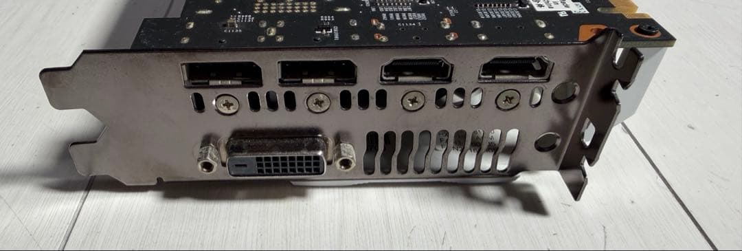 グラフィックボード　ASUS DUAL GTX1070 8G