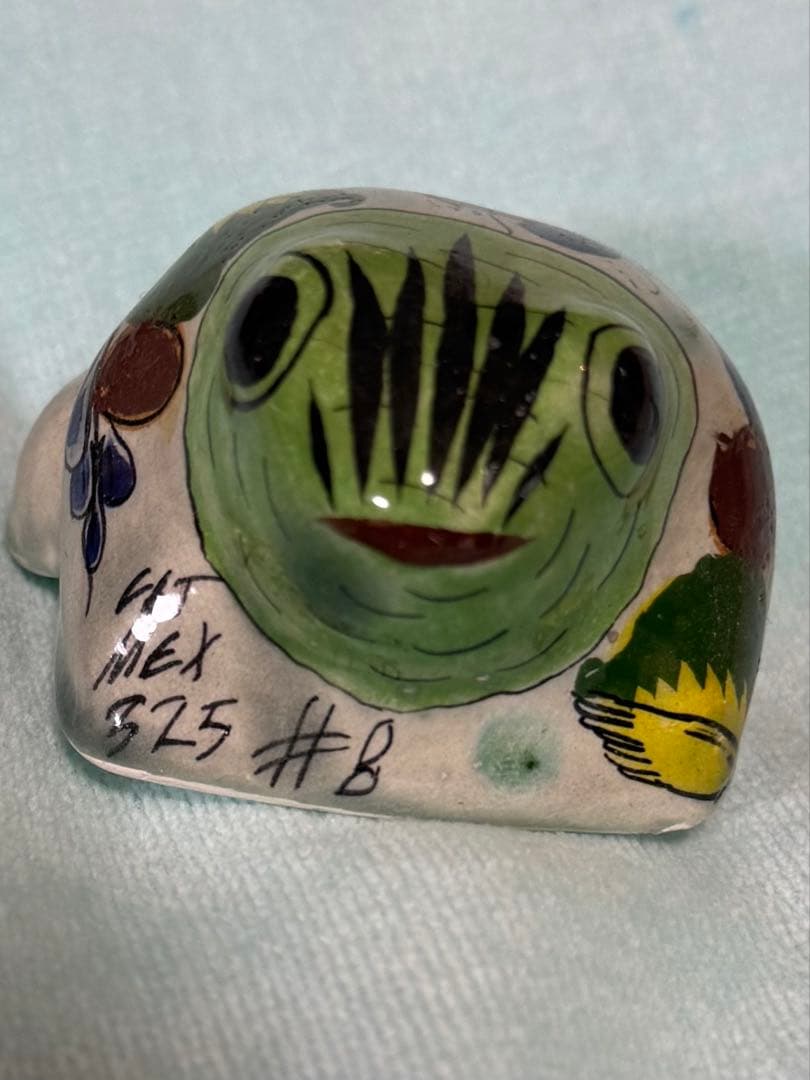 置物 トラ ウシ カエル カメ 陶器 小物 花 寅 牛 亀