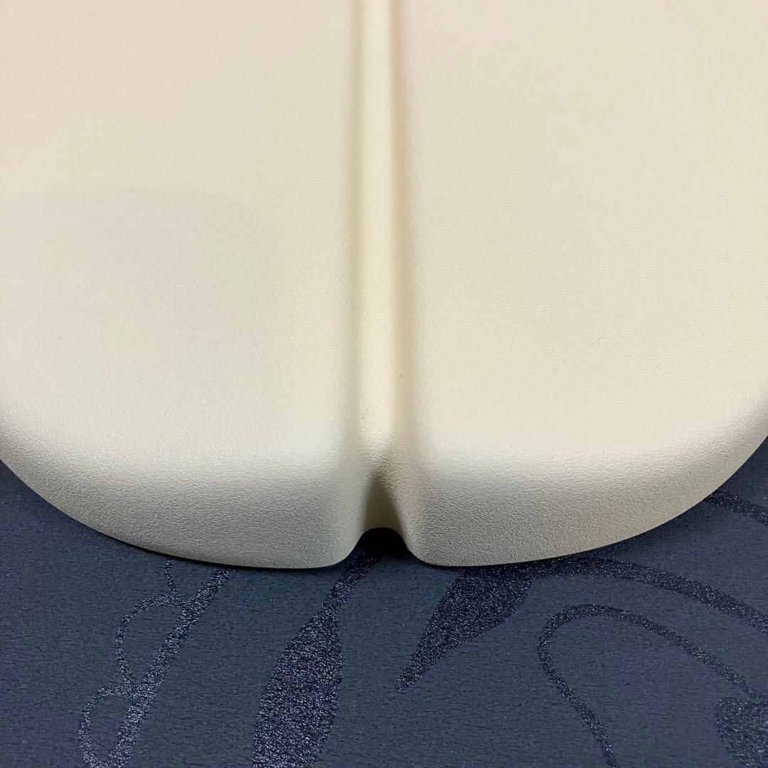 【美品】アユールチェアー　メディカルシート　ベージュ　ayur-chair
