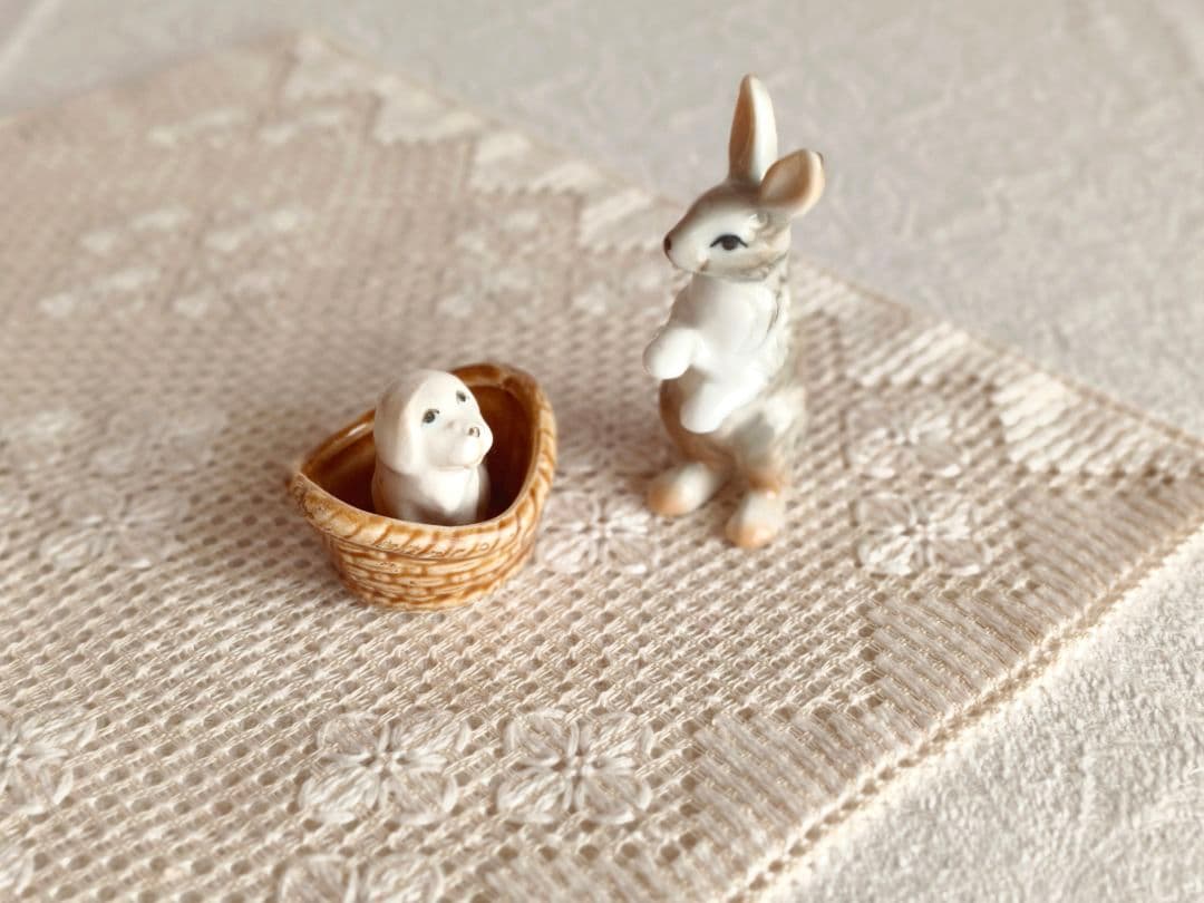 * vintage figure ୨୧ * お気に入りのパニエと ワンちゃん
