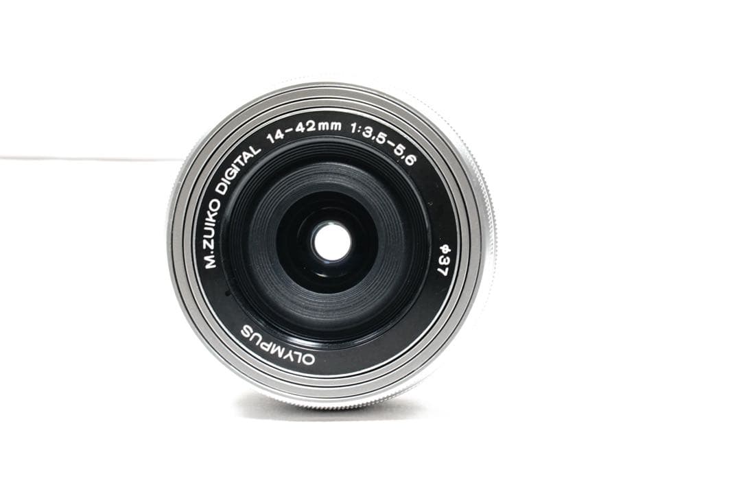 OLYMPUS OM-D E-M5 ミラーレスカメラ パンケーキレンズ