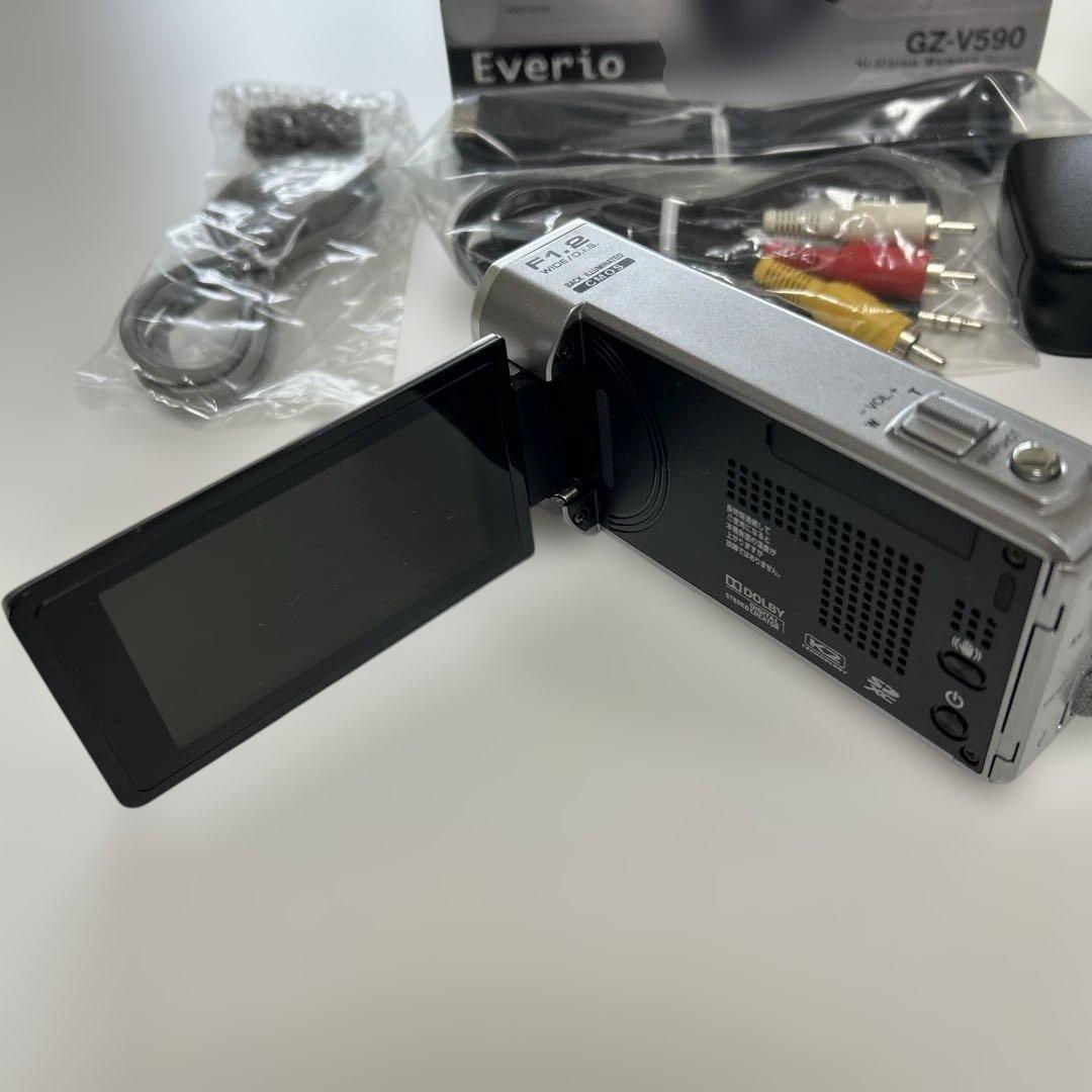 JVC Everio GZ-V590 64GB シルバー