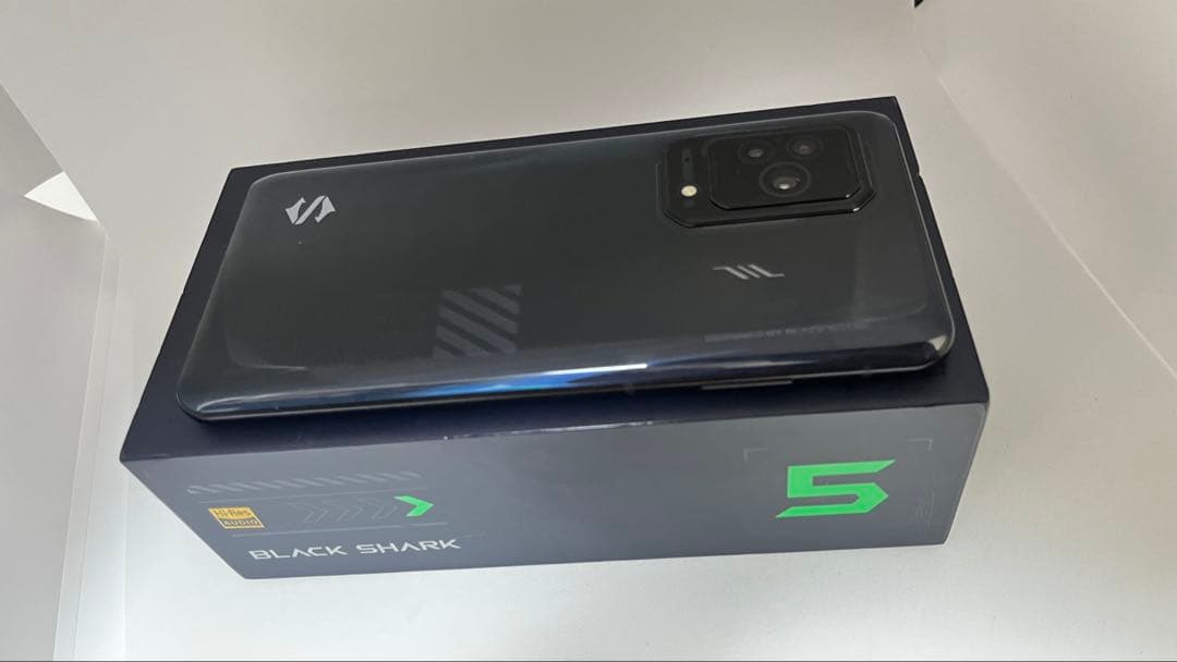 Black Shark 5 ゲーミングスマートフォン