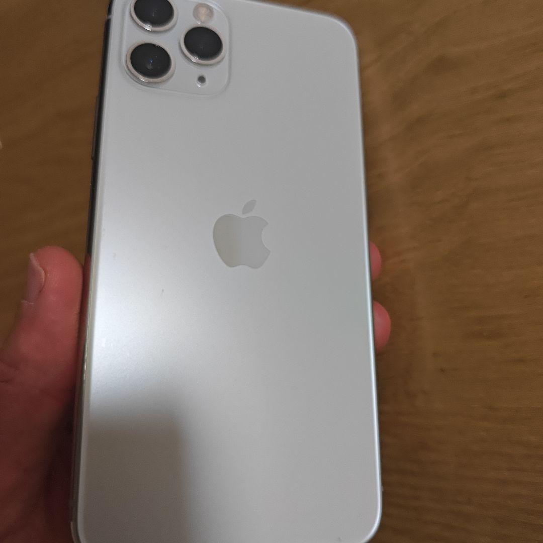 Apple iPhone 11 Pro シルバー 本体　256GB