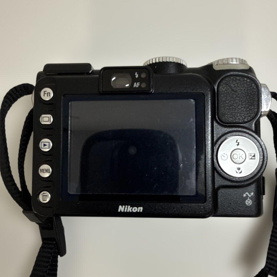 【動作確認済】Nikon COOLPIX デジタルカメラ 充電器付き　☺︎