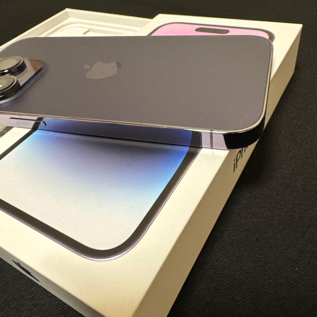 やす iPhone 14 Pro ディープパープル