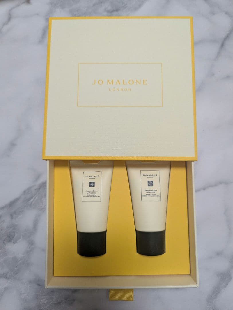 【新品】イングリッシュペア＆フリージアハンドクリーム【30ml×2個】