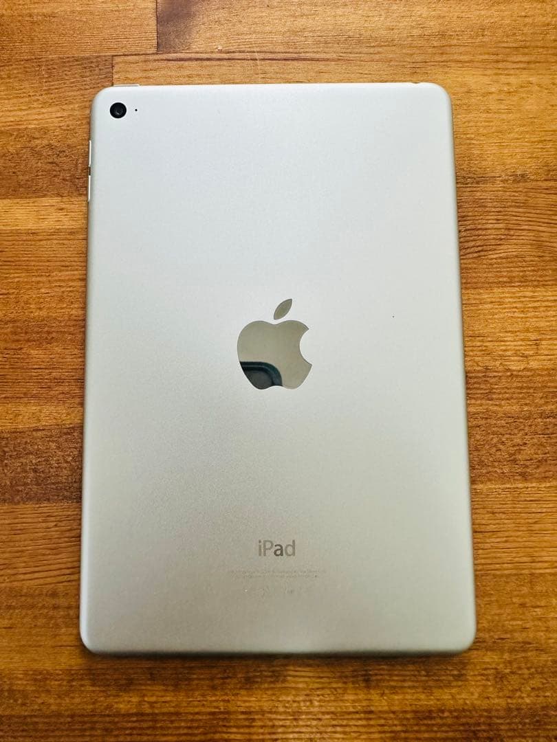 Ipad mini 4 シルバー　128GB WI-fiモデル