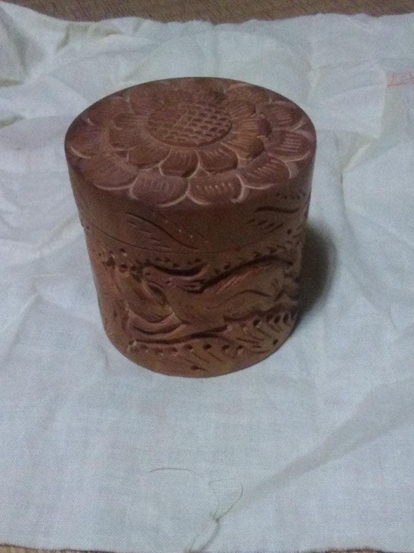 印度白檀　香合 木彫り