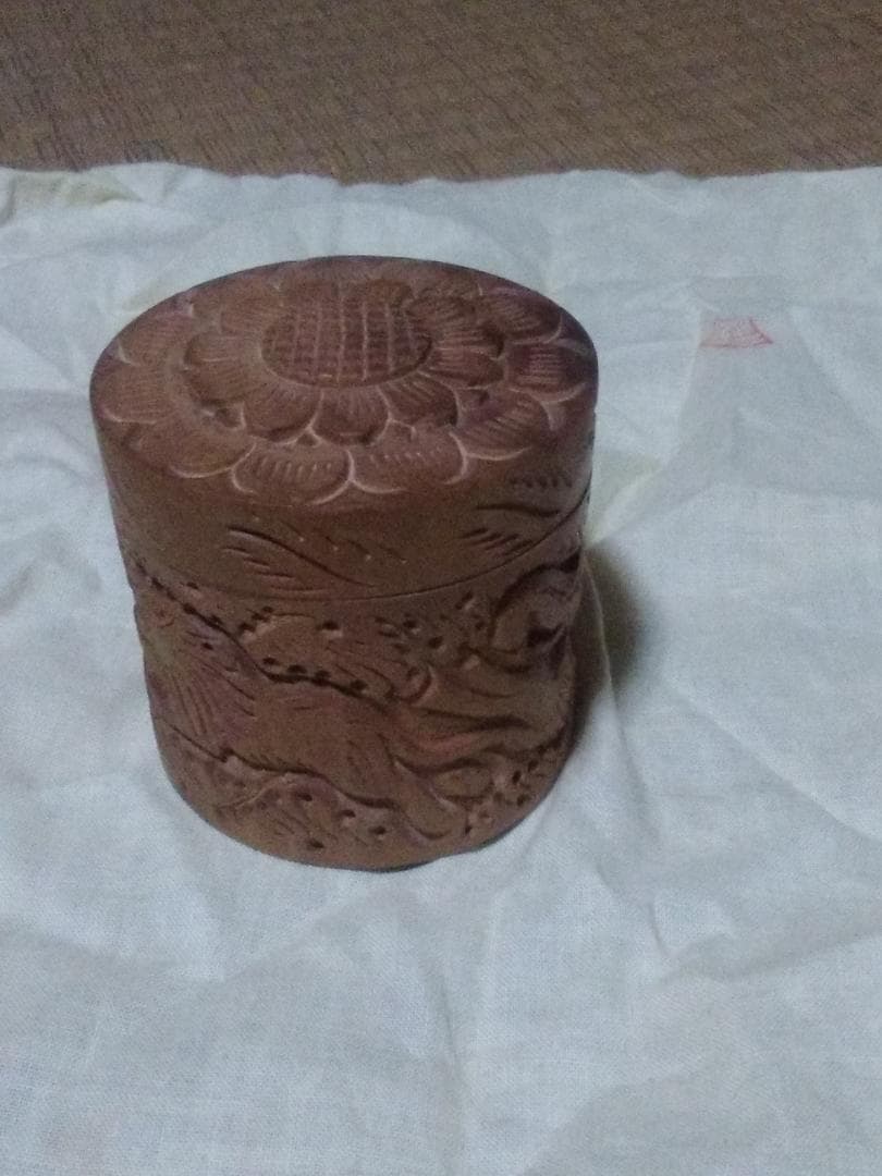 印度白檀　香合 木彫り