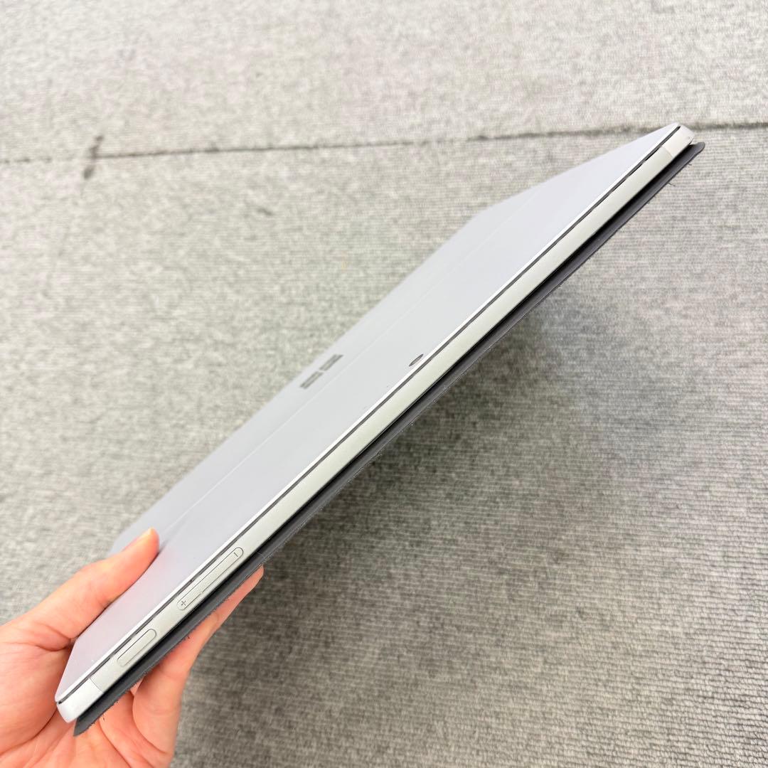Windowsタブレット本体 Microsoft Surface Pro 6 8GB/128GB Win 11