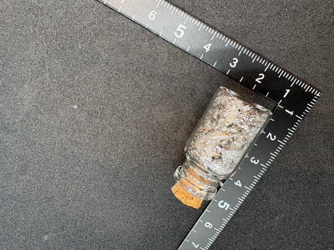 千年の輝き　純白金箔　プラチナ製　三菱商事