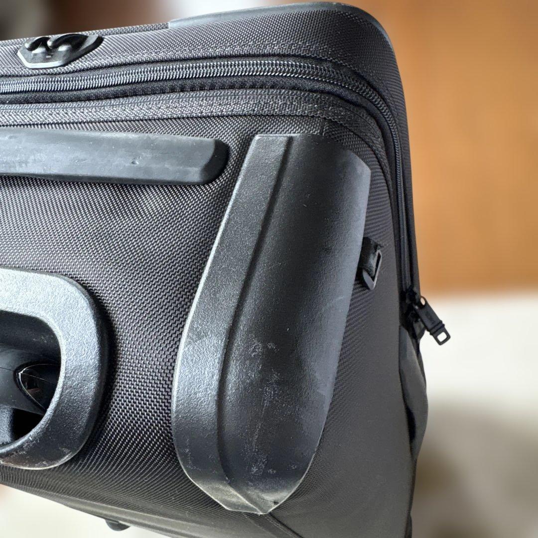 TUMI エクスパンダブルキャリーケース　機内持ち込み可