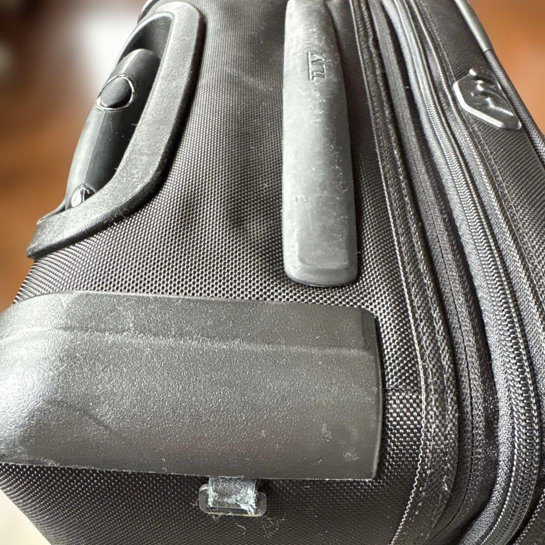 TUMI エクスパンダブルキャリーケース　機内持ち込み可