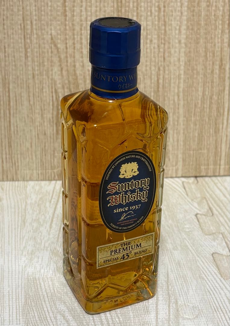 サントリーウイスキー ザ・プレミアム 300ml 43% 【終売品】レア　角瓶