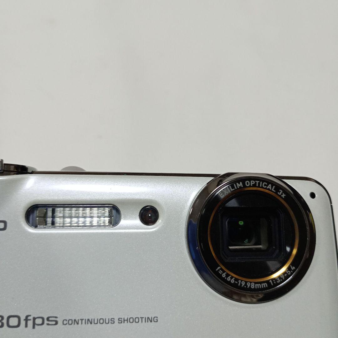 ◆動作確認済◆CASIO EXILIM EX-FS10 デジカメ　ホワイト　中古